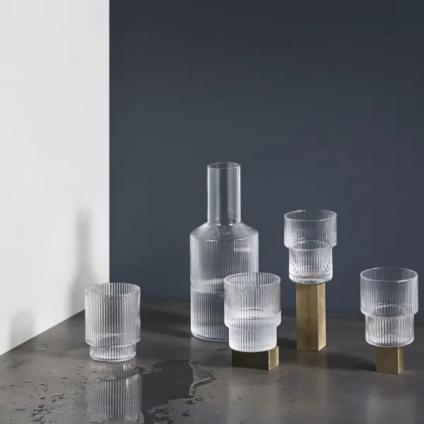 carafe_ripple_SKU07df26ccd133d8ecc9d29e3d4c0d3193_1.webp Carafe Ripple-Ferm Living