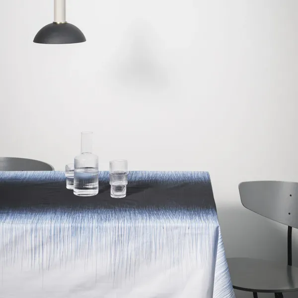 carafe_ripple_SKU07df26ccd133d8ecc9d29e3d4c0d3193_4.webp Carafe Ripple-Ferm Living