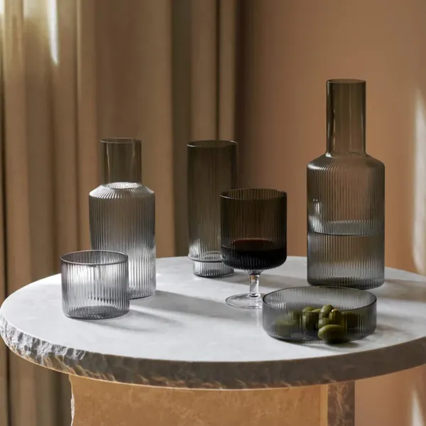 carafe_ripple_SKU07df26ccd133d8ecc9d29e3d4c0d3193_6.webp Carafe Ripple-Ferm Living