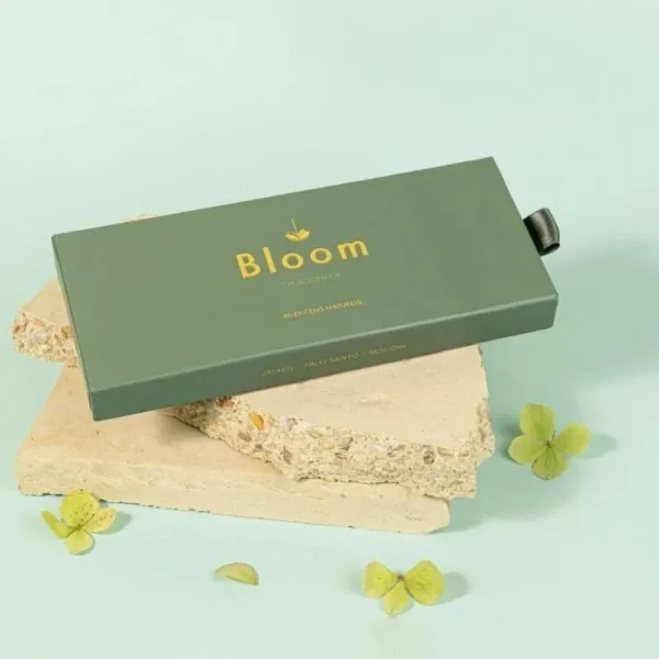 coffret_encens_bloom_drag_SKU1309c2d204e4cb21b8cf57ae6a9e3baa_1.webp Coffret Encens Bloom Dragonfly-Sélectionné par Fleux New