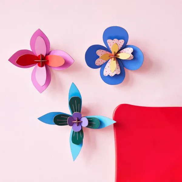 dcoration_murale_fleur_co_SKU35d49c8fd05aec63ab89c18a176511e8_2.webp Décoration Murale Fleur Cobalt Cocktail-Studio Roof Sale