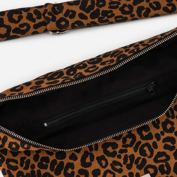 grande_banane_custine_en__SKU7e3f51d07aab01725d736b9b681567bc_1.webp Grande Banane Custine En Coton Recycle - Leopard-Rive Droite Paris