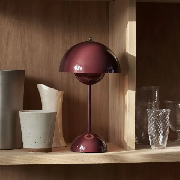 lampe_a_poser_flowerpot_v_SKUf03f03219551bfd54a1402078a34c4b3_1.webp Lampe A Poser Flowerpot Vp9 Sans Fil - Dark Plum-And Tradition