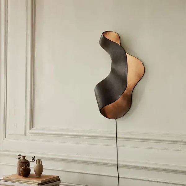 lampe_murale_oyster___x_h_SKU06909f7d5e73083dd6659ed6620e38ea_1.webp Lampe Murale Oyster - 33,6 X H 60 Cm - Noir-Ferm Living Outlet