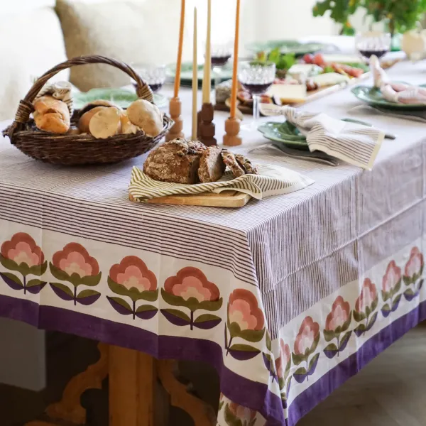 nappe_bonnard___cm_x__cm__SKUa17f481dd5d9f22cf228f6d454b1707d_1.webp Nappe Bonnard - 170 Cm X 250 Cm - Violet-Sélectionné par Fleux Online