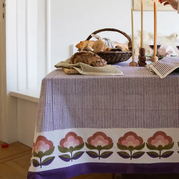 nappe_bonnard___cm_x__cm__SKUa17f481dd5d9f22cf228f6d454b1707d_3.webp Nappe Bonnard - 170 Cm X 250 Cm - Violet-Sélectionné par Fleux Online