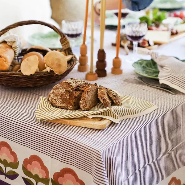 nappe_bonnard___cm_x__cm__SKUa17f481dd5d9f22cf228f6d454b1707d_4.webp Nappe Bonnard - 170 Cm X 250 Cm - Violet-Sélectionné par Fleux Online