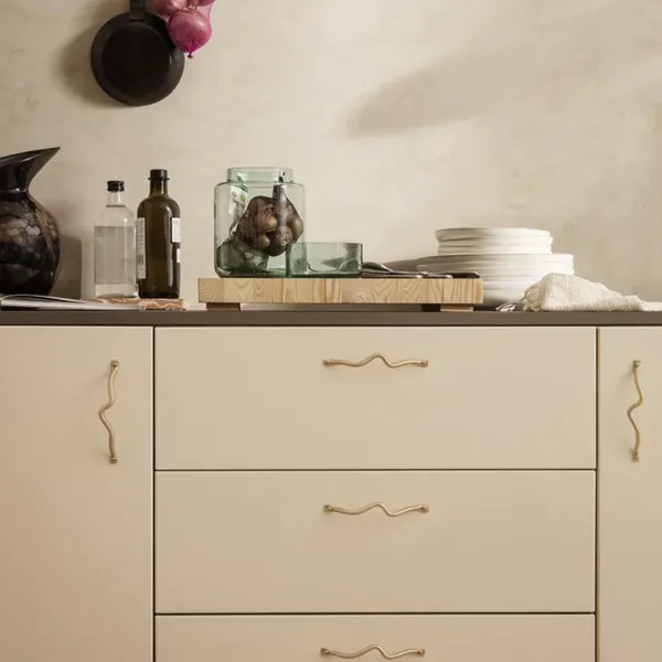 poignee_curvature_laiton__SKU86e2df6c9c4beebea26bd4de1e965b09_1.webp Poignee Curvature Laiton 14,2Cm-Ferm Living Hot