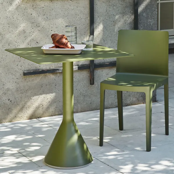 table_cone_palissade__l___SKU41a4edf81c3022bfb9fb67ecac5684a6_1.webp Table Cone Palissade - L 65 X P 65 X H 74 Cm - Olive-Hay Sale