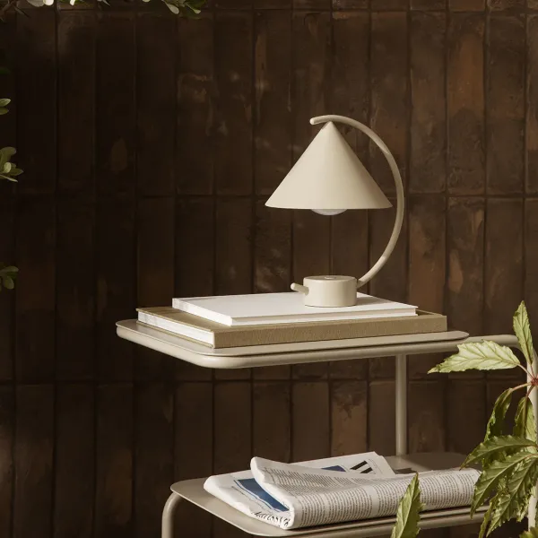 table_dappoint_level__cas_SKU5808f15f81f6b7234b88d0bce756ee9a_3.webp Table D'Appoint Level - Cashmere-Ferm Living Best