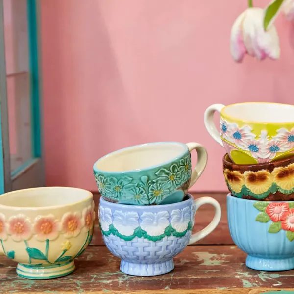 tasse_avec_fleurs_en_reli_SKU4b7ee58b9ee58de6fbf0451f4ae989ff_1.webp Tasse Avec Fleurs En Relief En Ceramique - O 9,8 Cm - Rose-Rice Online