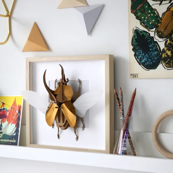 trophee_origami_scarabee__SKUd967c0eb46bf1bf88b35149a89b8cc85_1.webp Trophee Origami Scarabee Atlas Dore-Assembli