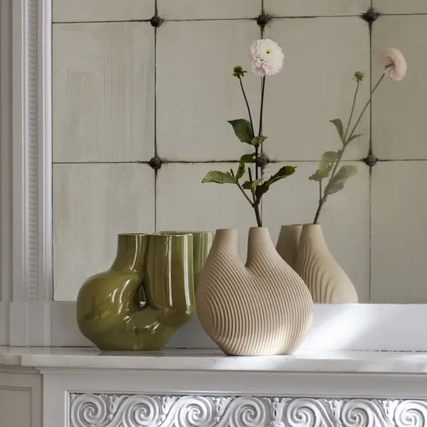 vase_chuby__olive_SKU5129fedf152189a483f2a01926afbbf5_1.webp Vase Chuby - Olive-Hay Clearance
