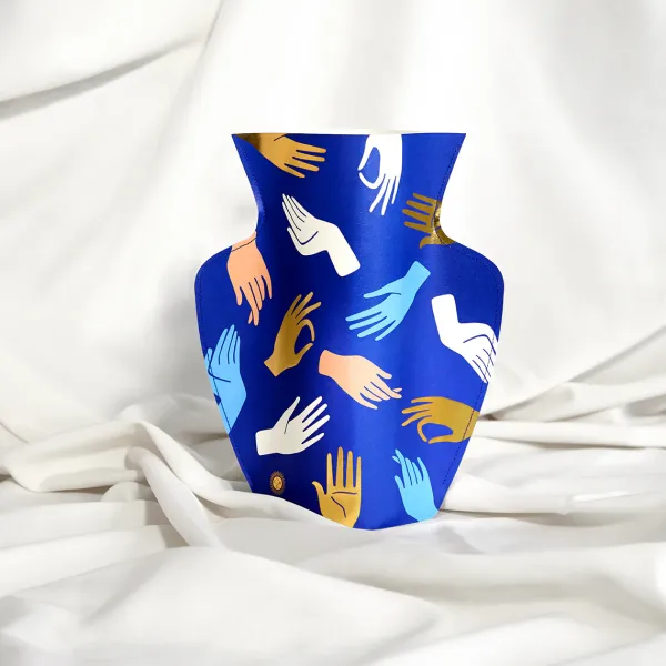 vase_en_papier_hamsa_bleu_SKUb9feee2ed45792a3f371223c0f44ec77_1.webp Vase En Papier Hamsa Bleu-Octaevo Sale